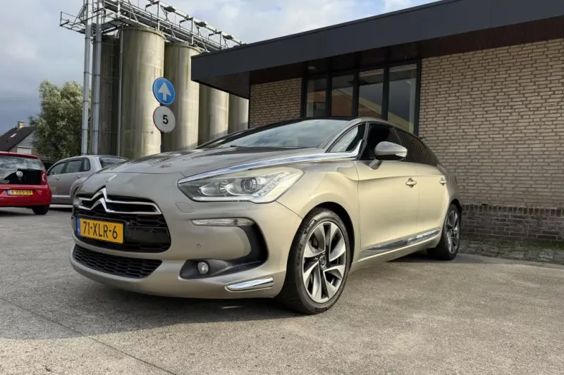Citroën DS5 (2012)