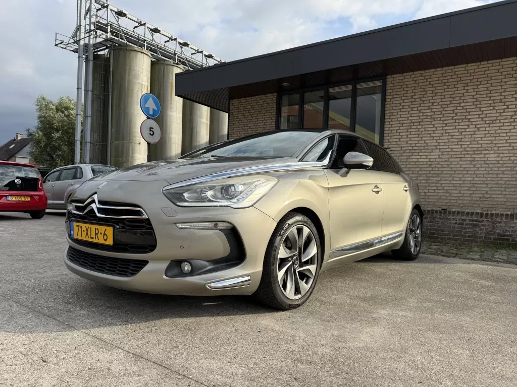 Citroën DS5 (2012) — foto 1