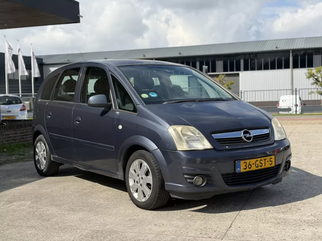 Opel Meriva (2008) — foto 1
