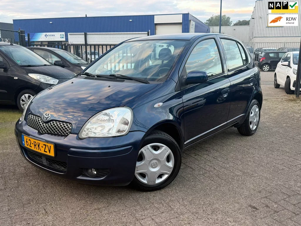 Toyota Yaris (2005) — foto 1