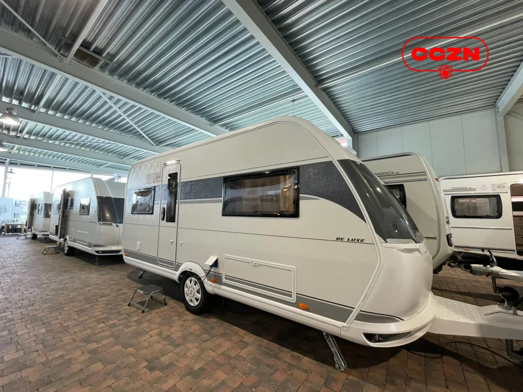 Hobby De Luxe (2026) — foto 1
