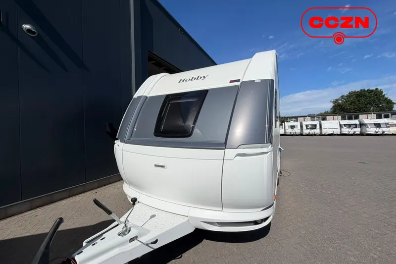 Hobby De Luxe (2027)