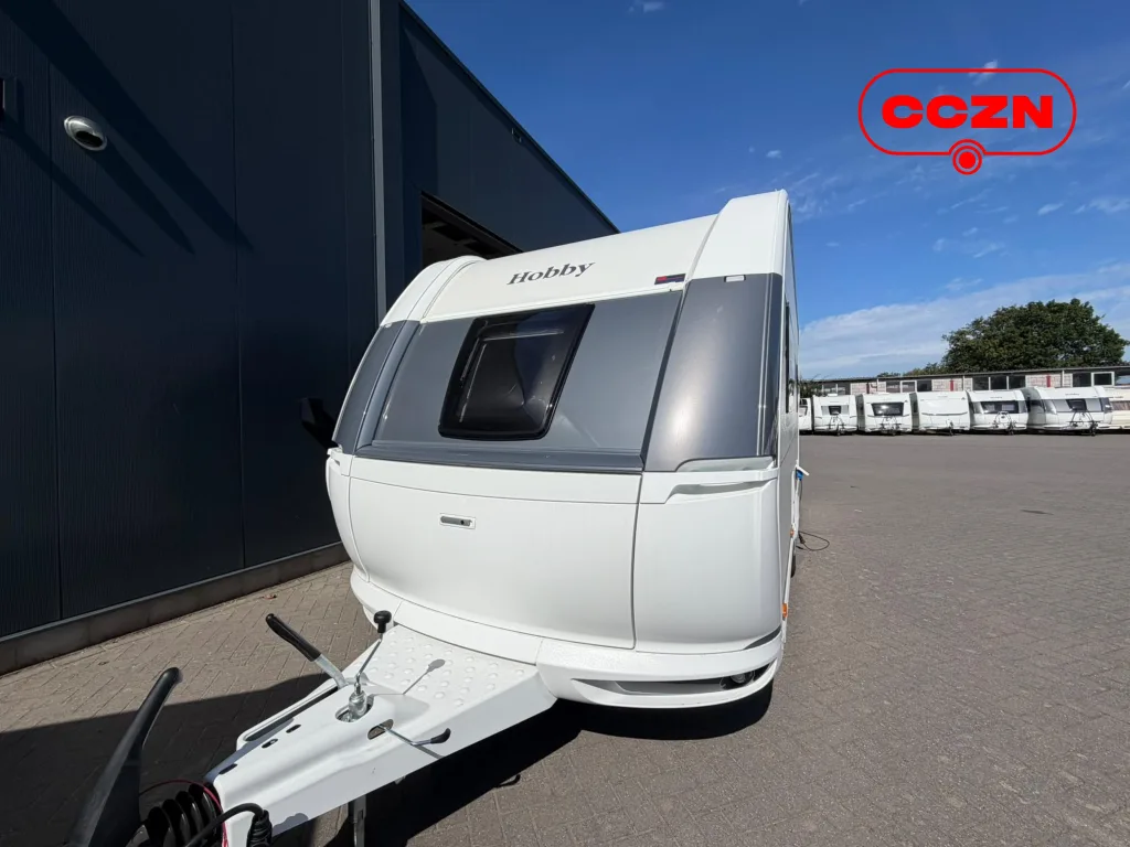 Hobby De Luxe (2027) — foto 1
