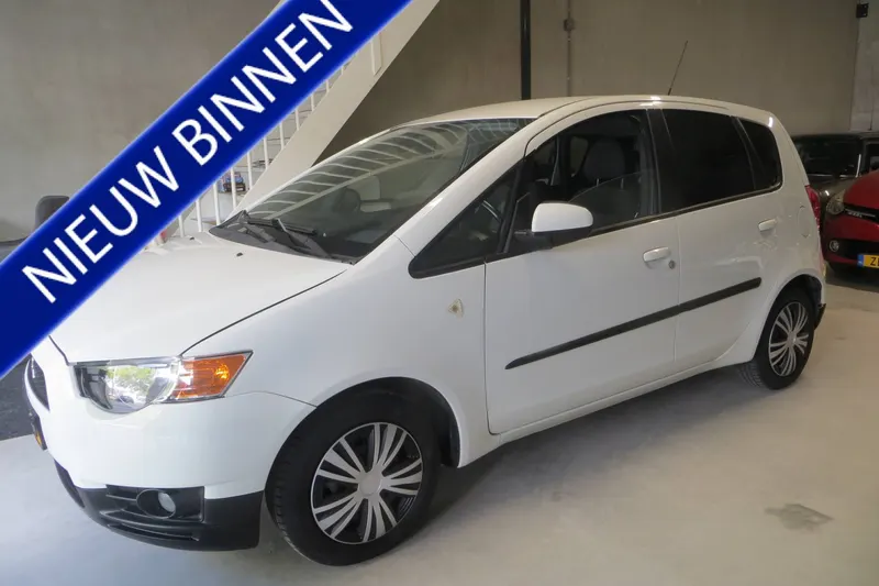 Mitsubishi Colt (2011)