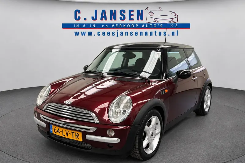 MINI Cooper (2003)