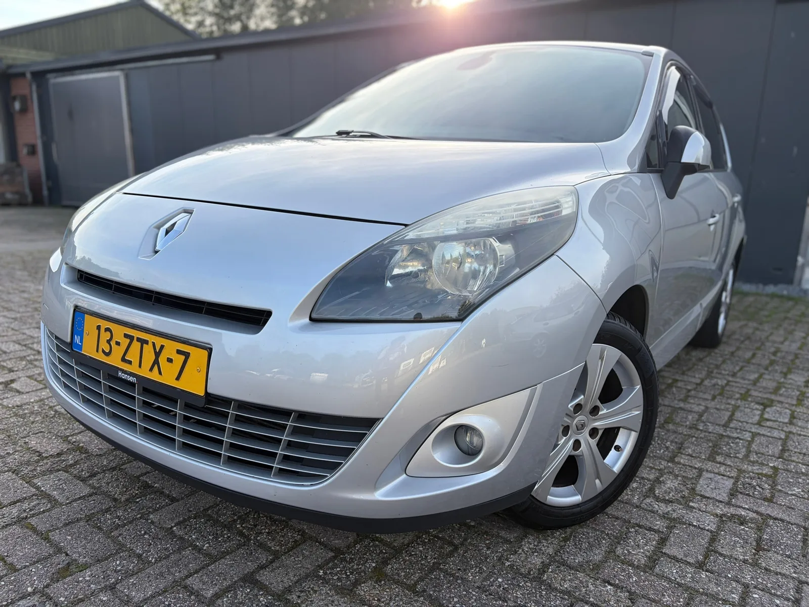 Renault Grand Scénic (2011) — foto 1
