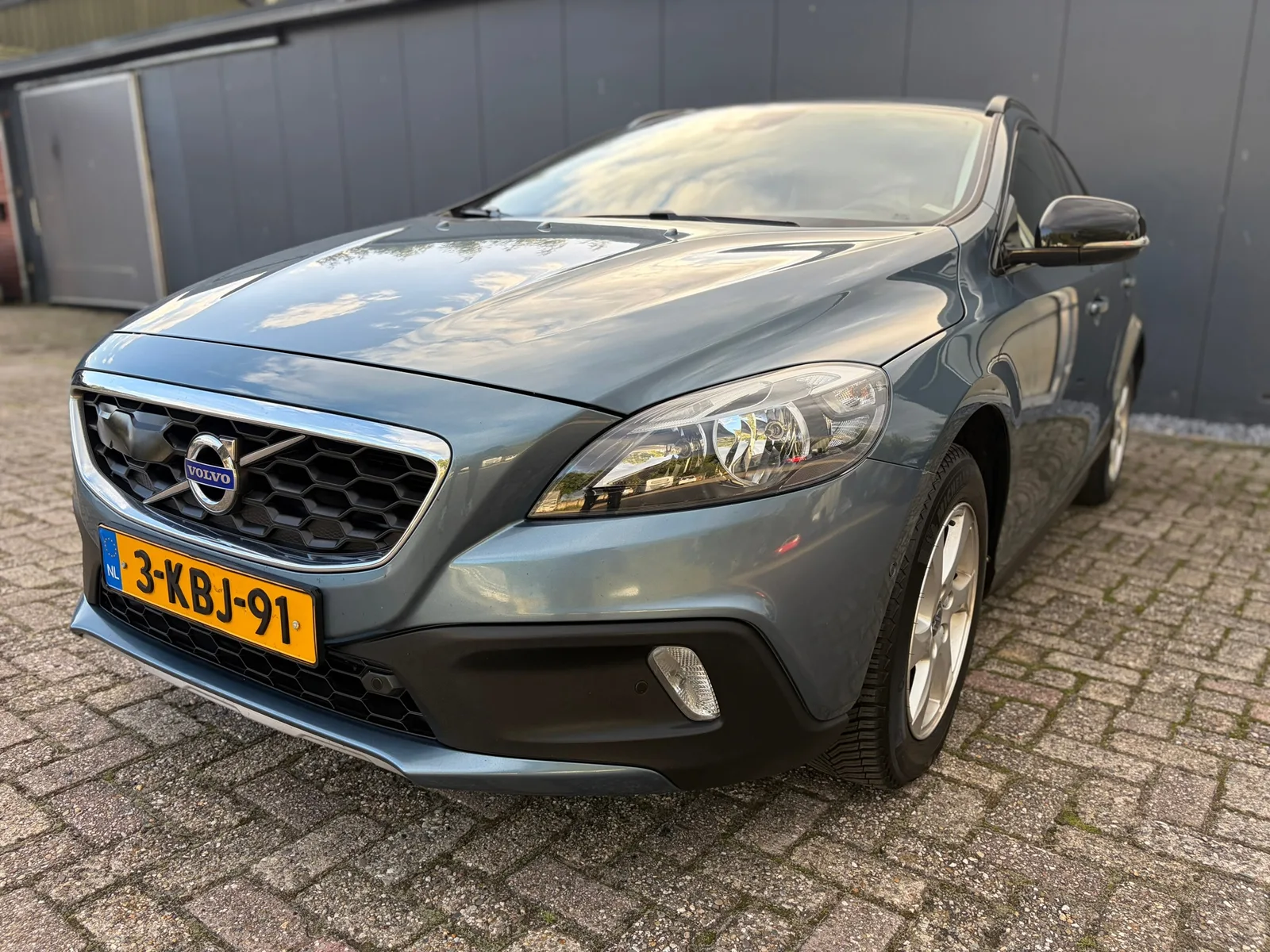 Volvo V40 Cross Country (2013) — foto 1