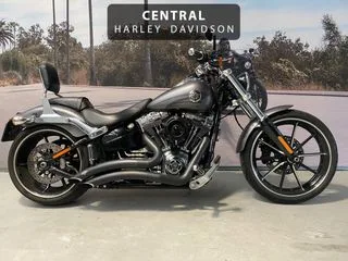 Harley-Davidson Breakout (2016) — foto 1