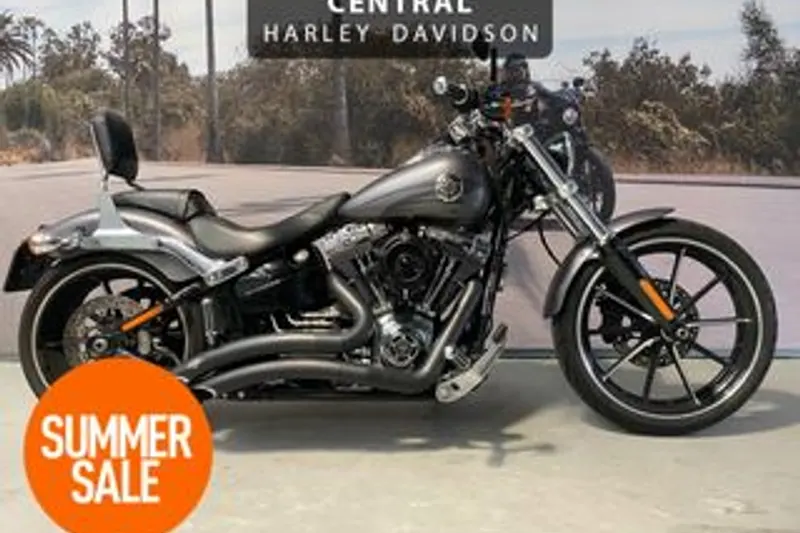 Harley-Davidson Breakout (2016)