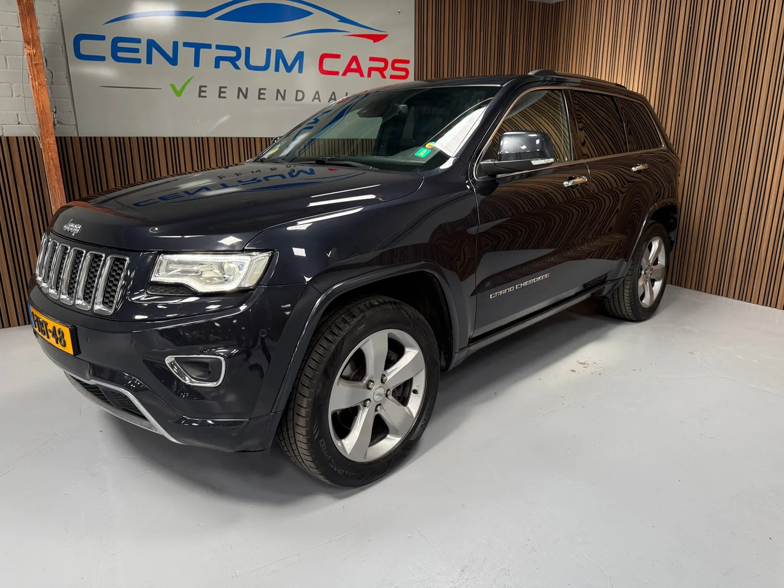Jeep Grand Cherokee (2014) — foto 1