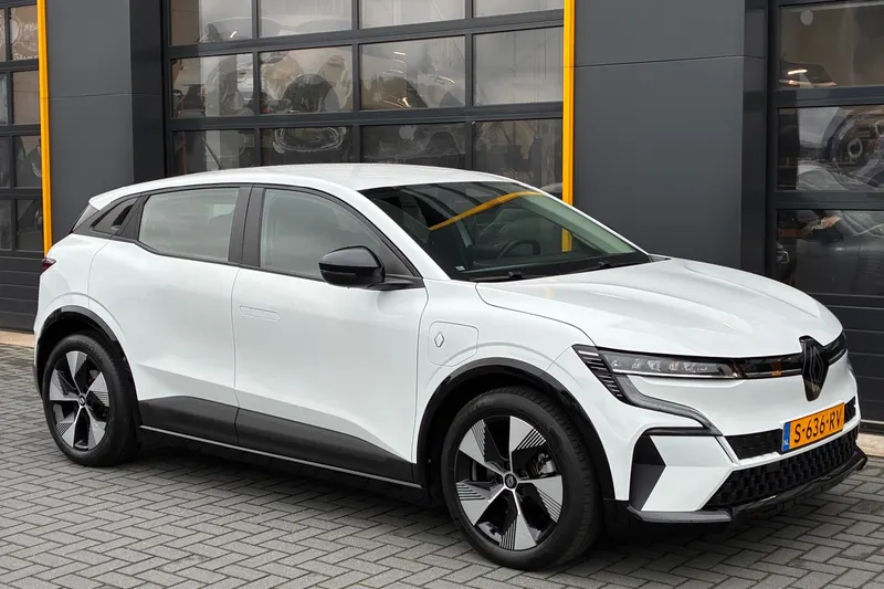 Renault Mégane E-Tech (2023)