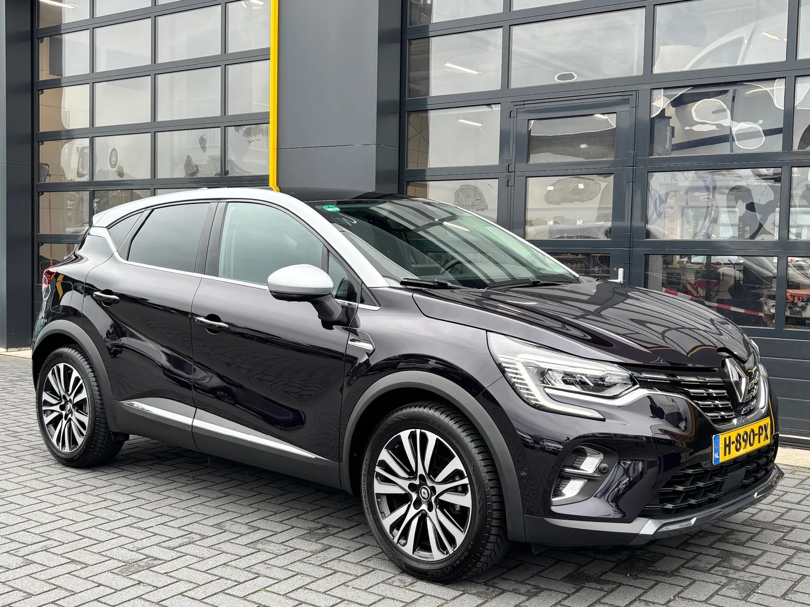 Renault Captur (2020) — foto 1