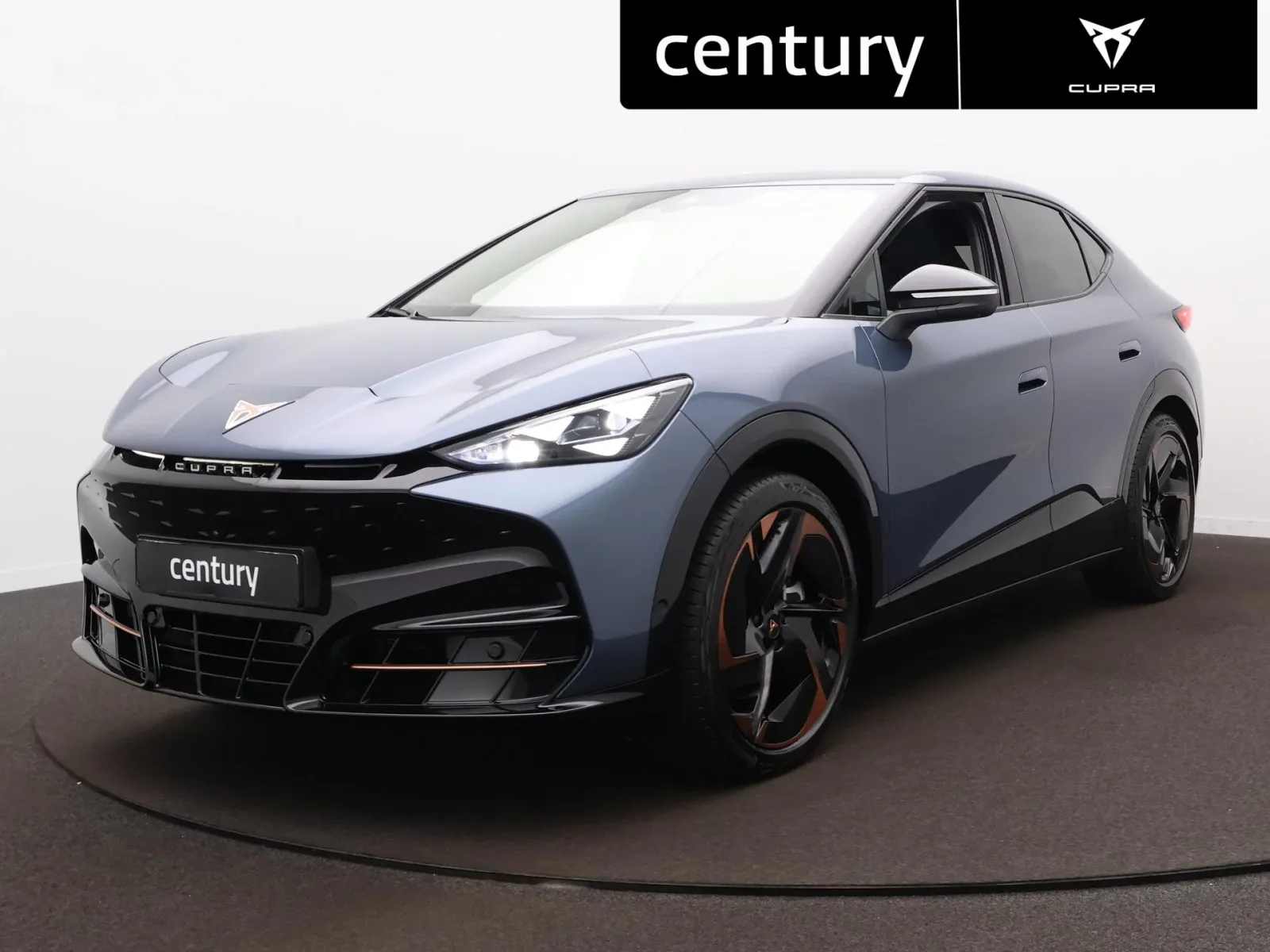 CUPRA Tavascan (2025) — foto 1