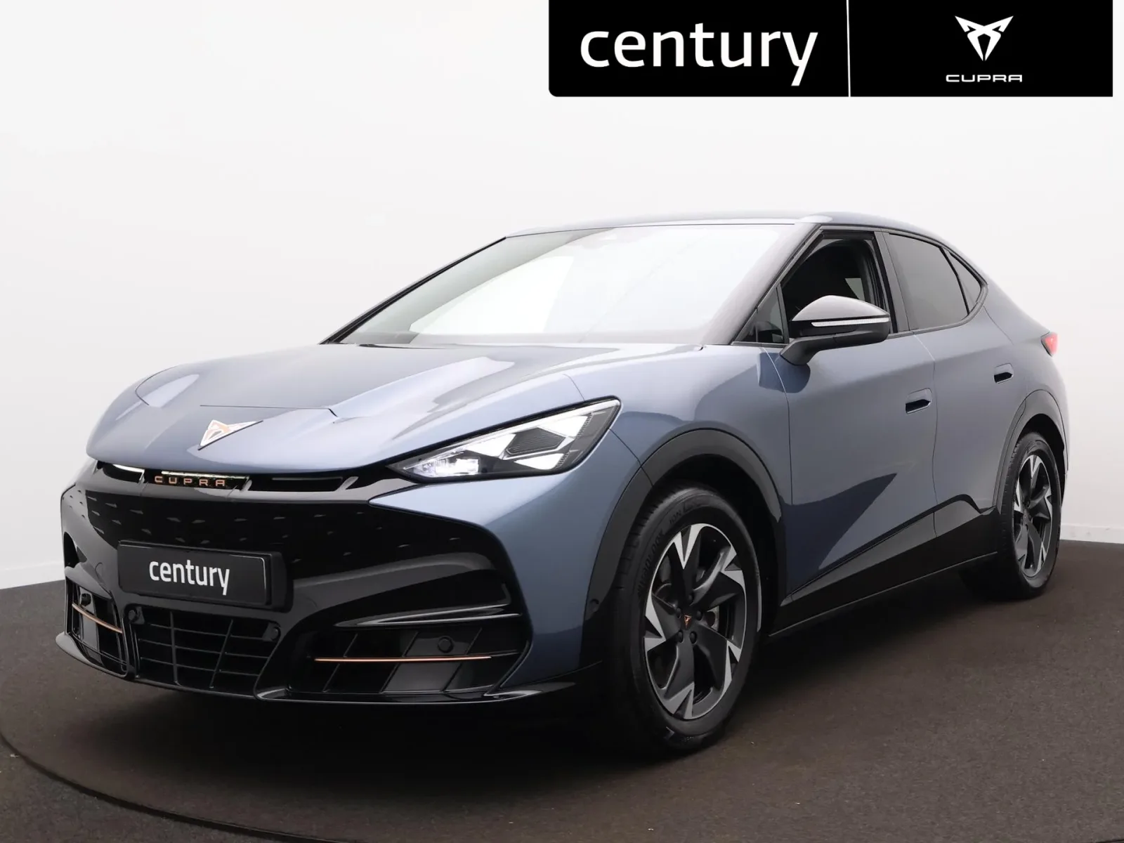 CUPRA Tavascan (2025) — foto 1