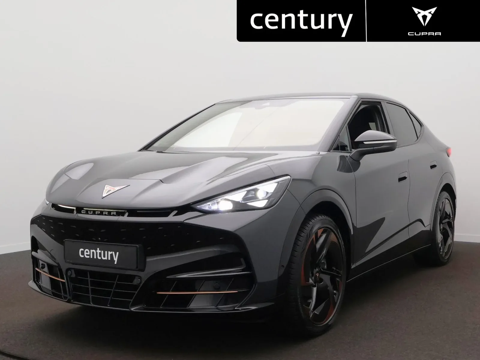 CUPRA Tavascan (2025) — foto 1