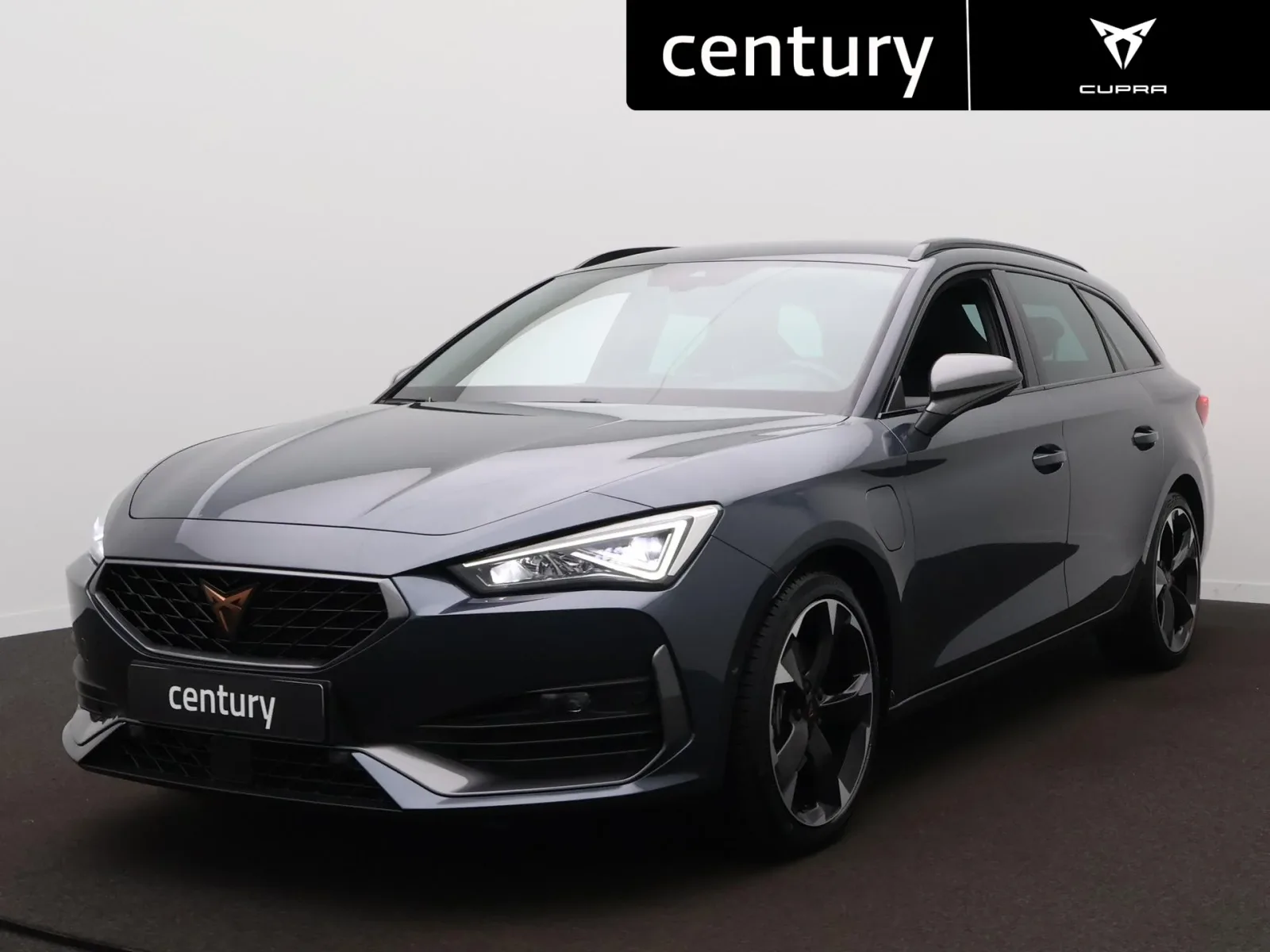 CUPRA Leon Sportstourer (2023) — foto 1
