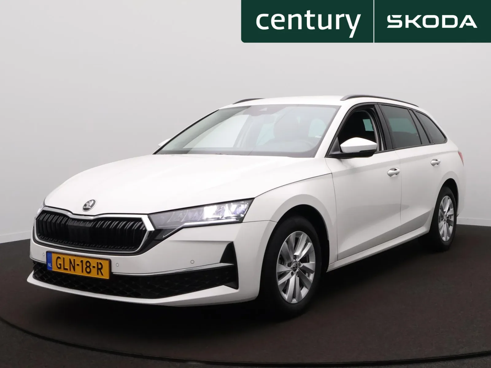 Škoda Octavia (2024) — foto 1