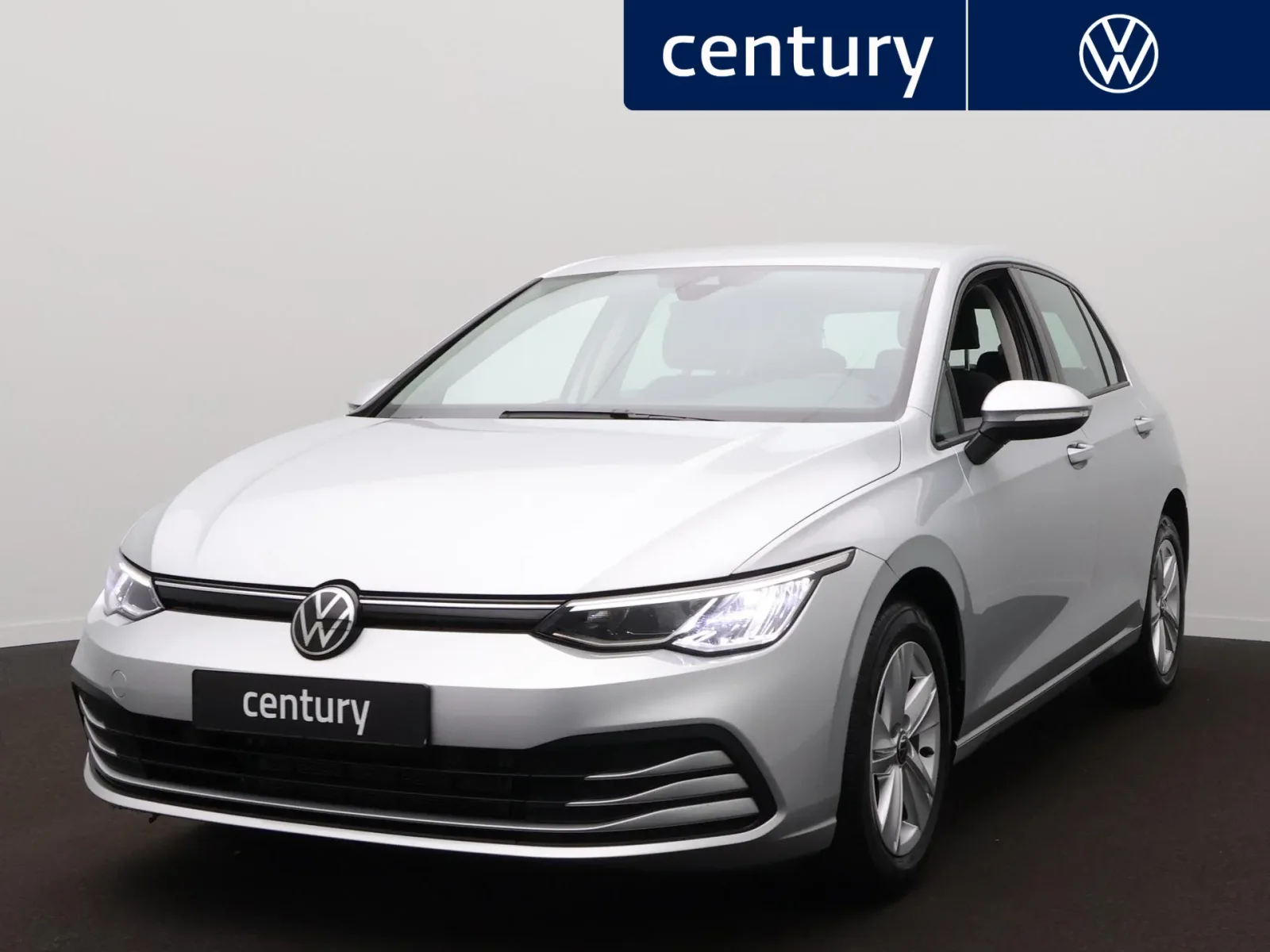 Volkswagen Golf (2023) — foto 1