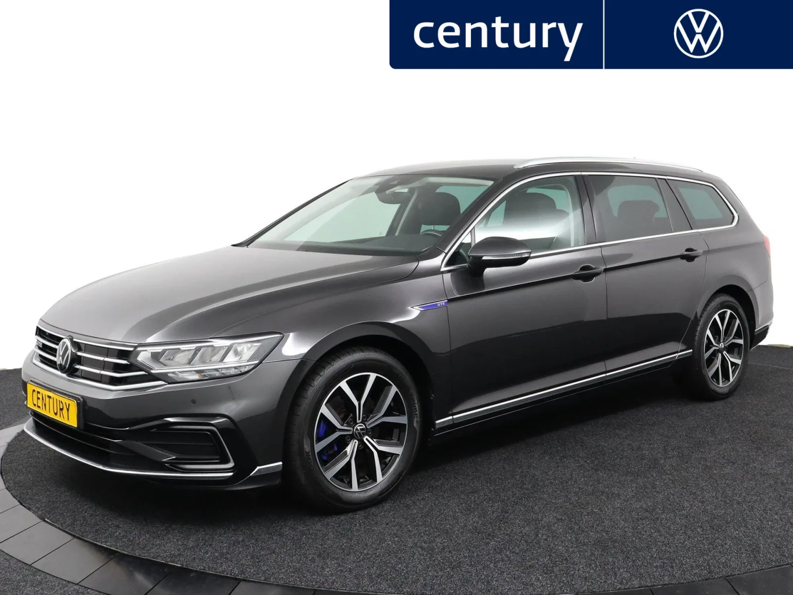 Volkswagen Passat (2022) — foto 1