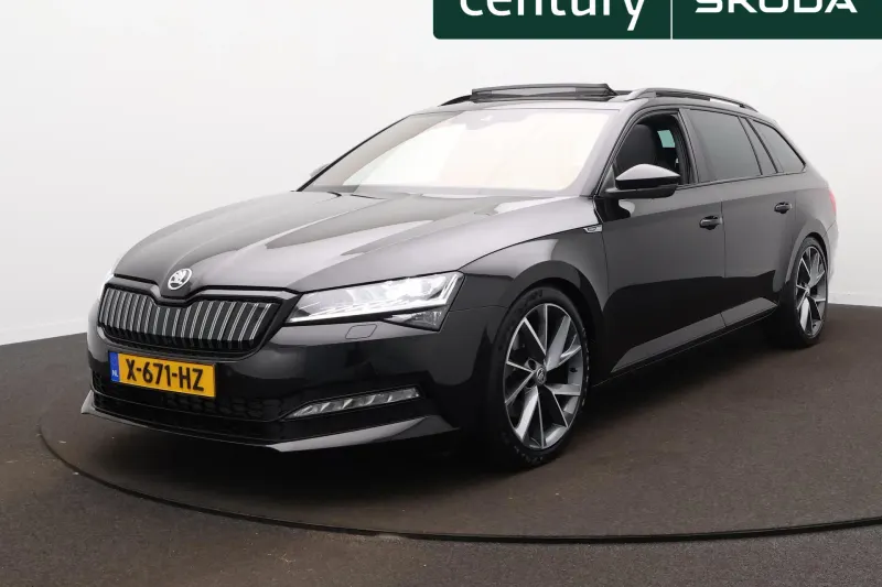 Škoda Superb (2023)