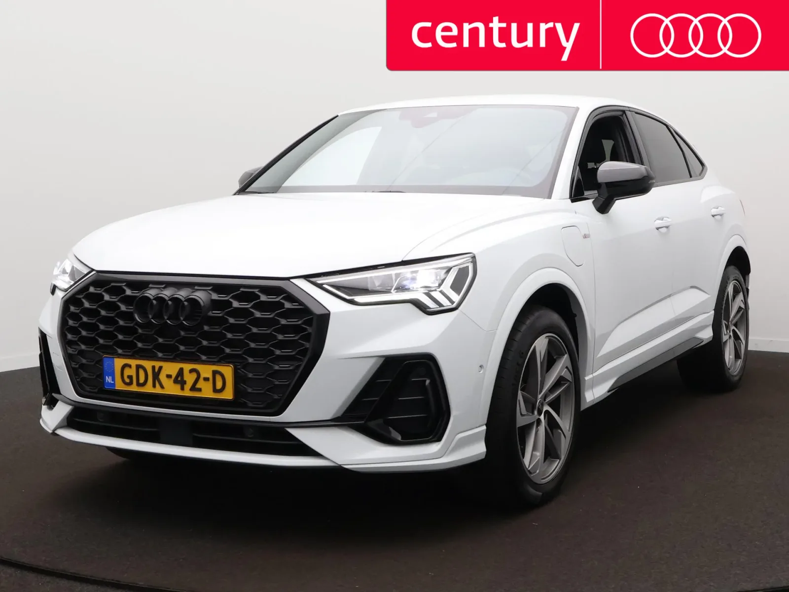 Audi Q3 Sportback (2024) — foto 1