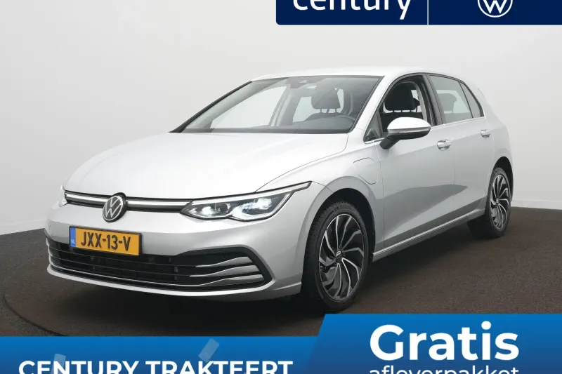 Volkswagen Golf (2022)