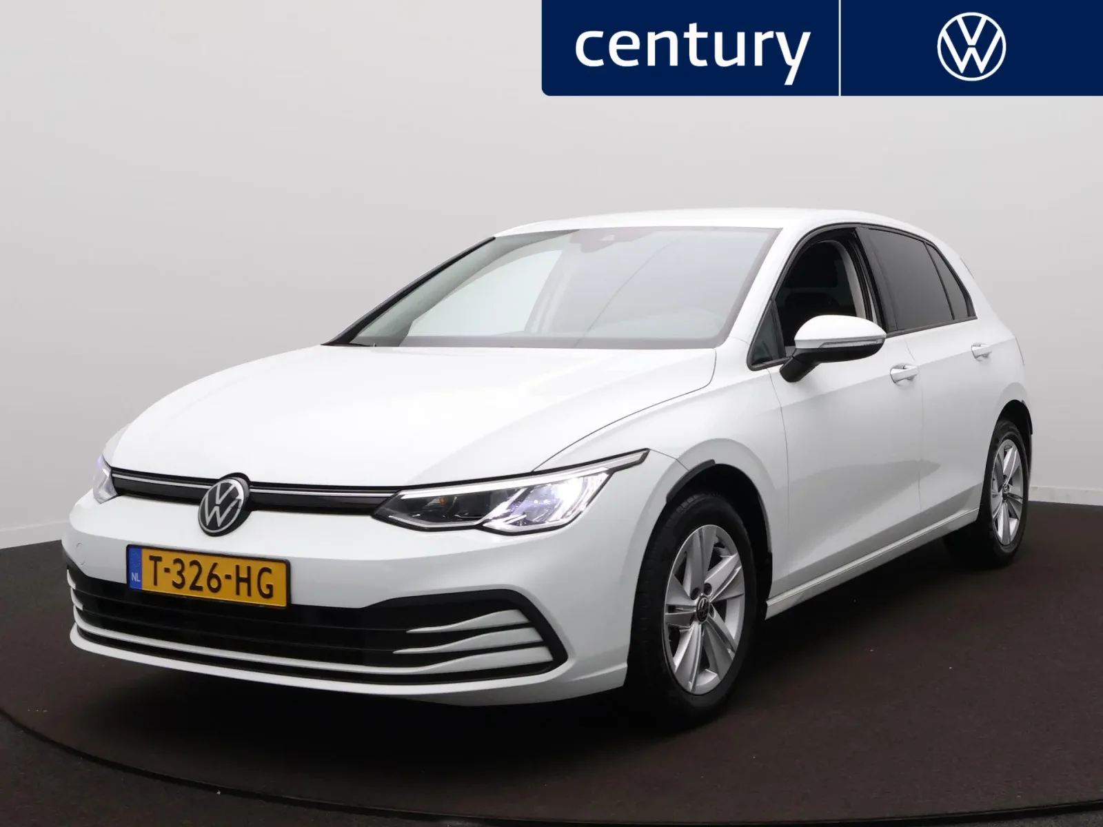 Volkswagen Golf (2023) — foto 1