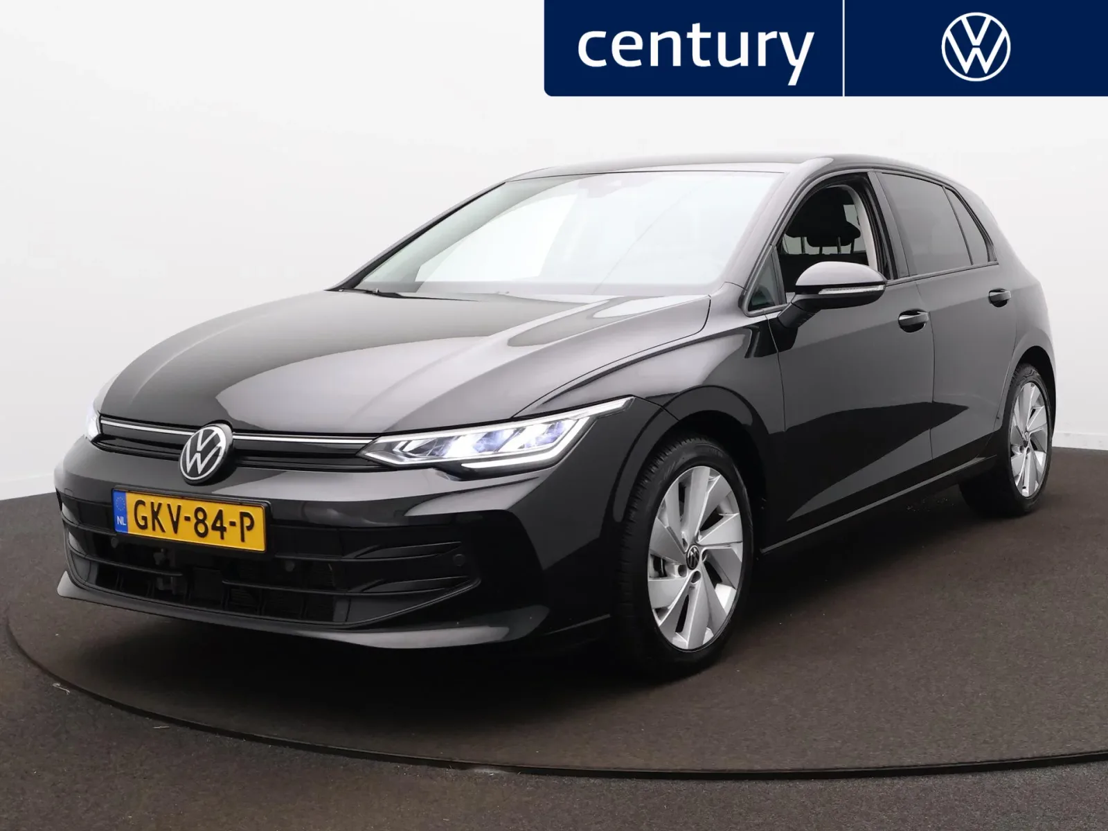 Volkswagen Golf (2024) — foto 1