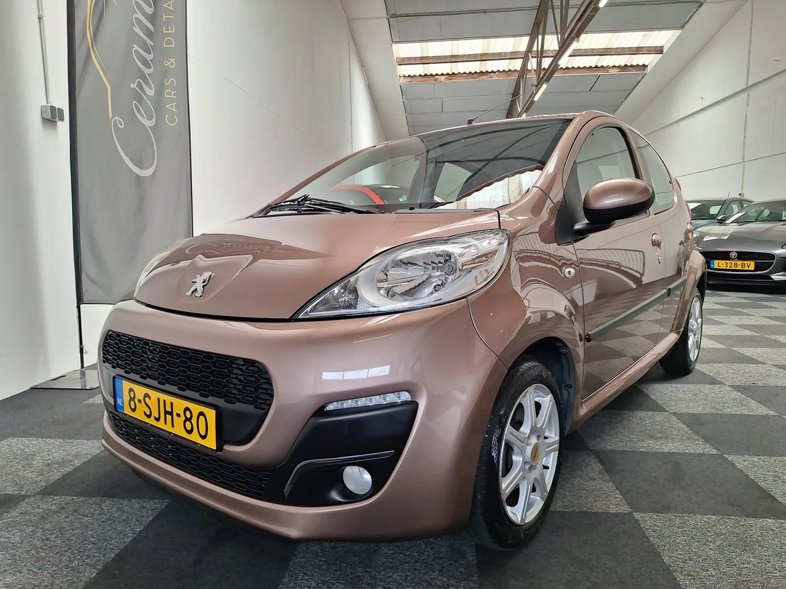 Peugeot 107 (2013) — foto 1