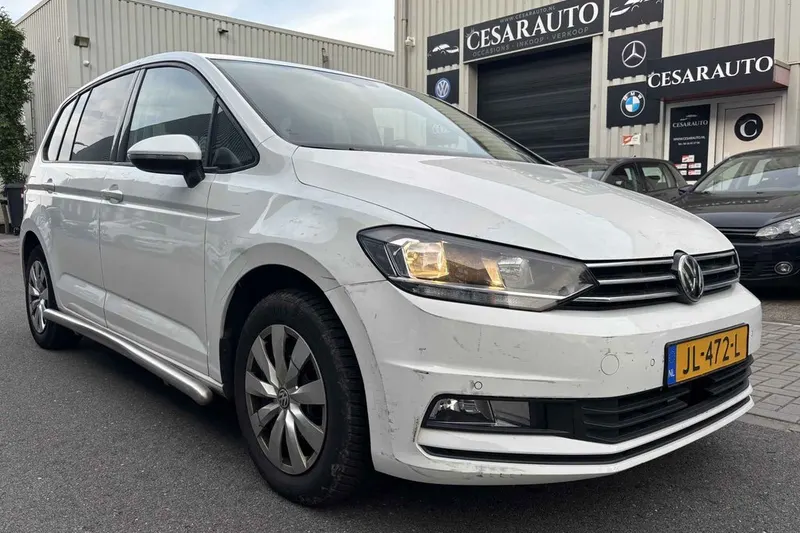Volkswagen Touran (2016)