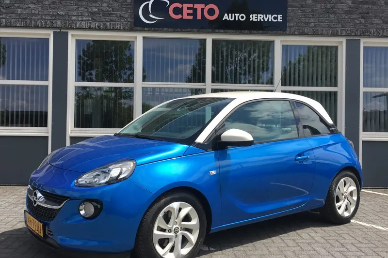Opel Adam (2015)
