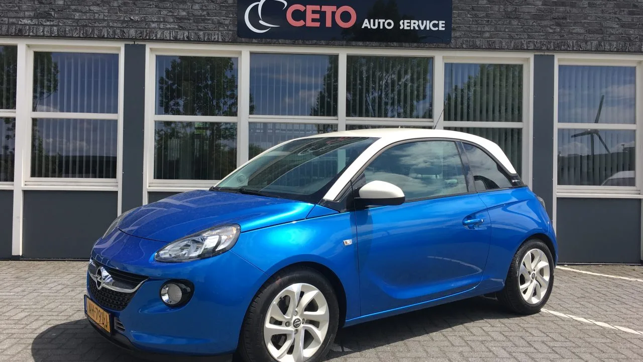 Opel Adam (2015) — foto 1