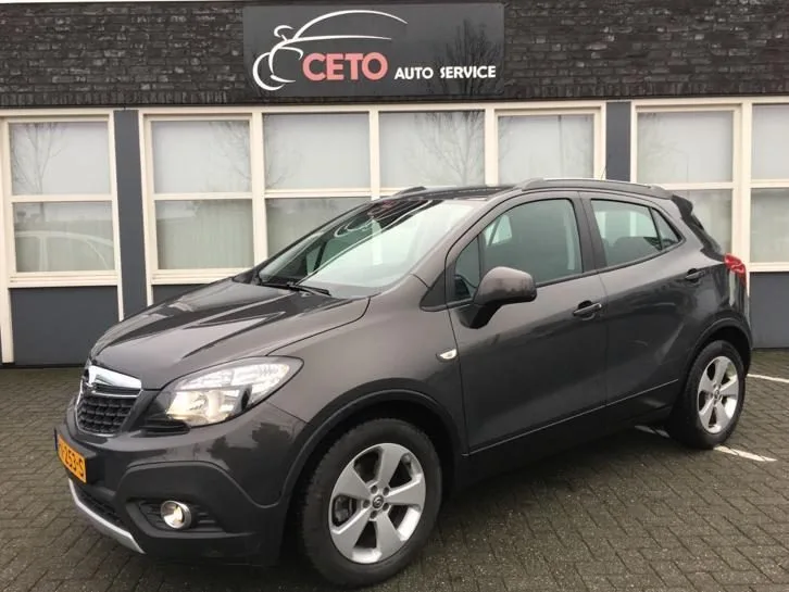 Volkswagen Polo (2015) — foto 1