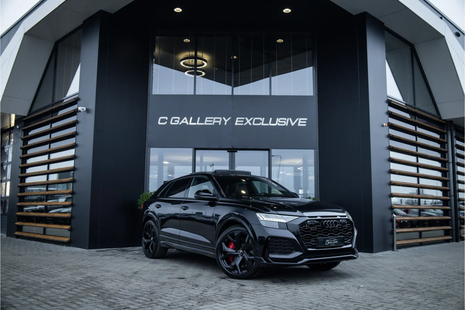 Audi RS Q8 (2020) — foto 1