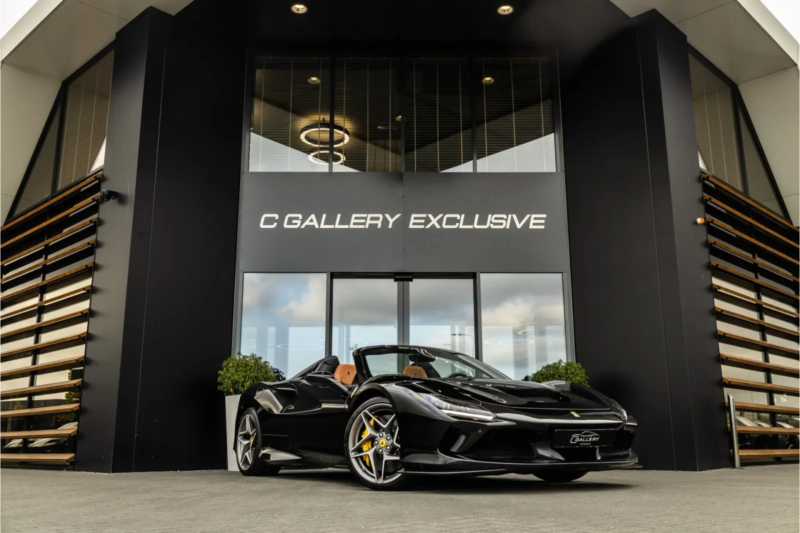 Ferrari F8 Spider (2022) — foto 1