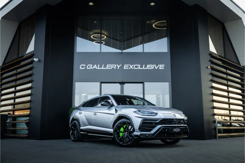 Lamborghini Urus (2023)