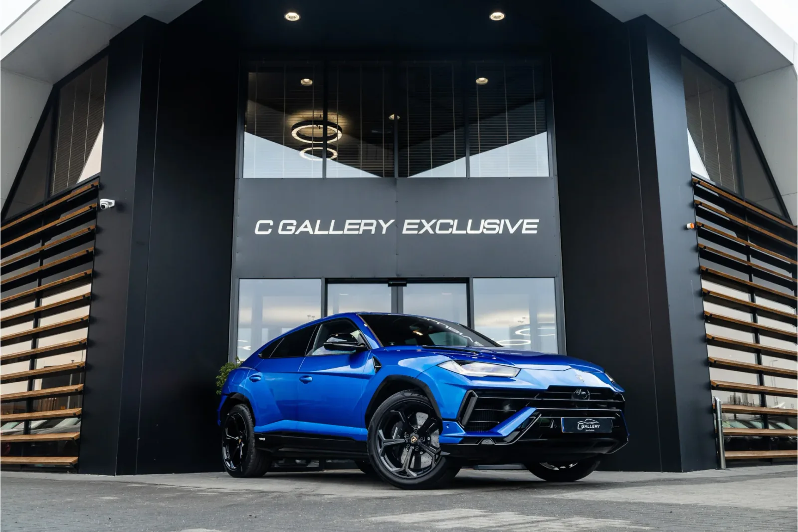 Lamborghini Urus (2023) — foto 1