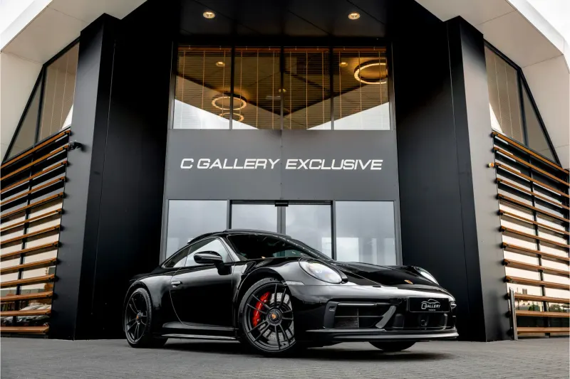 Porsche 911 (2023)