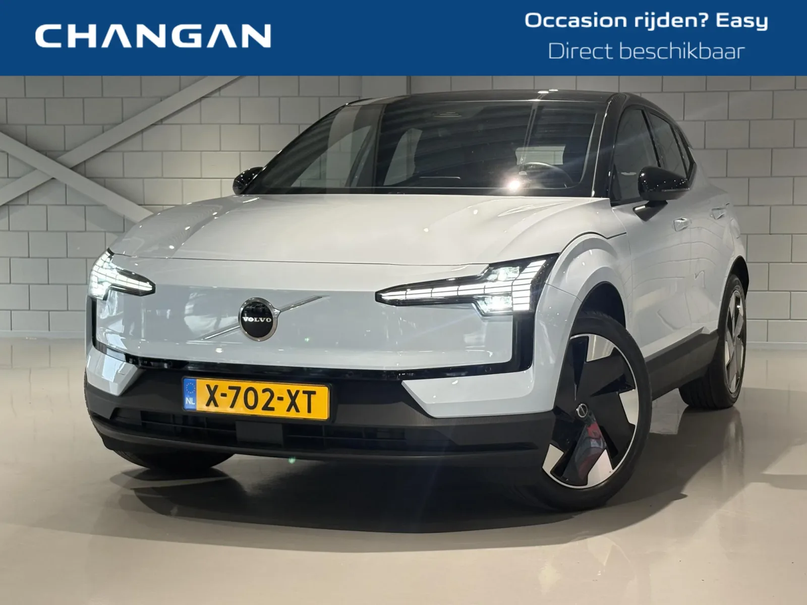 Volvo EX30 (2024) — foto 1