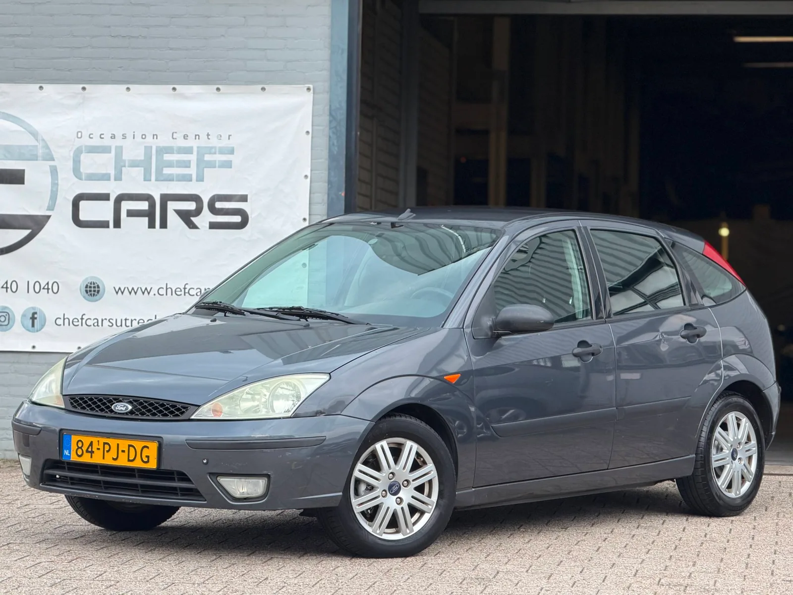Ford Focus (2004) — foto 1