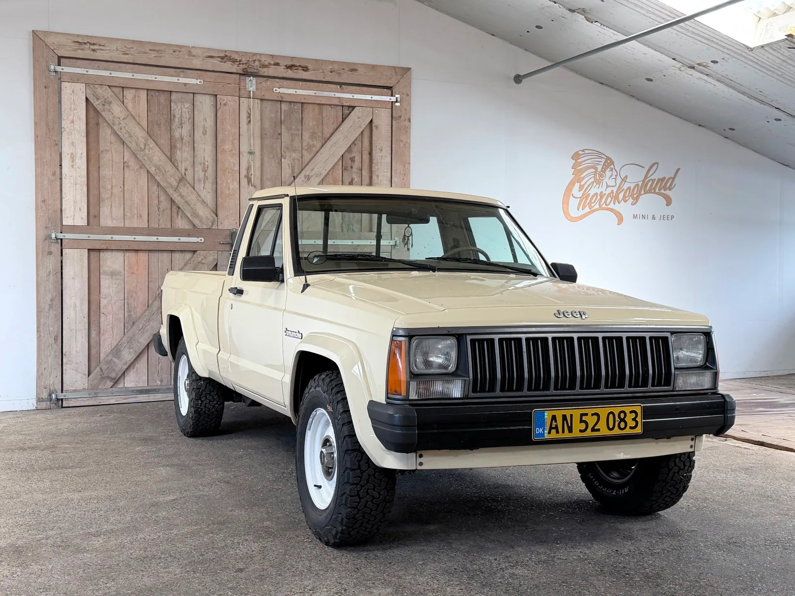 Jeep Cherokee (1988) — foto 1