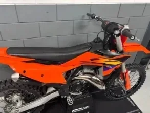 KTM SX 125 (2025) — foto 1