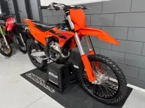 KTM SX-F 250 (2025) — foto 1