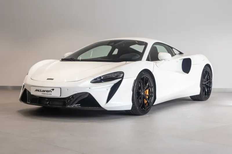 McLaren Artura (2025)