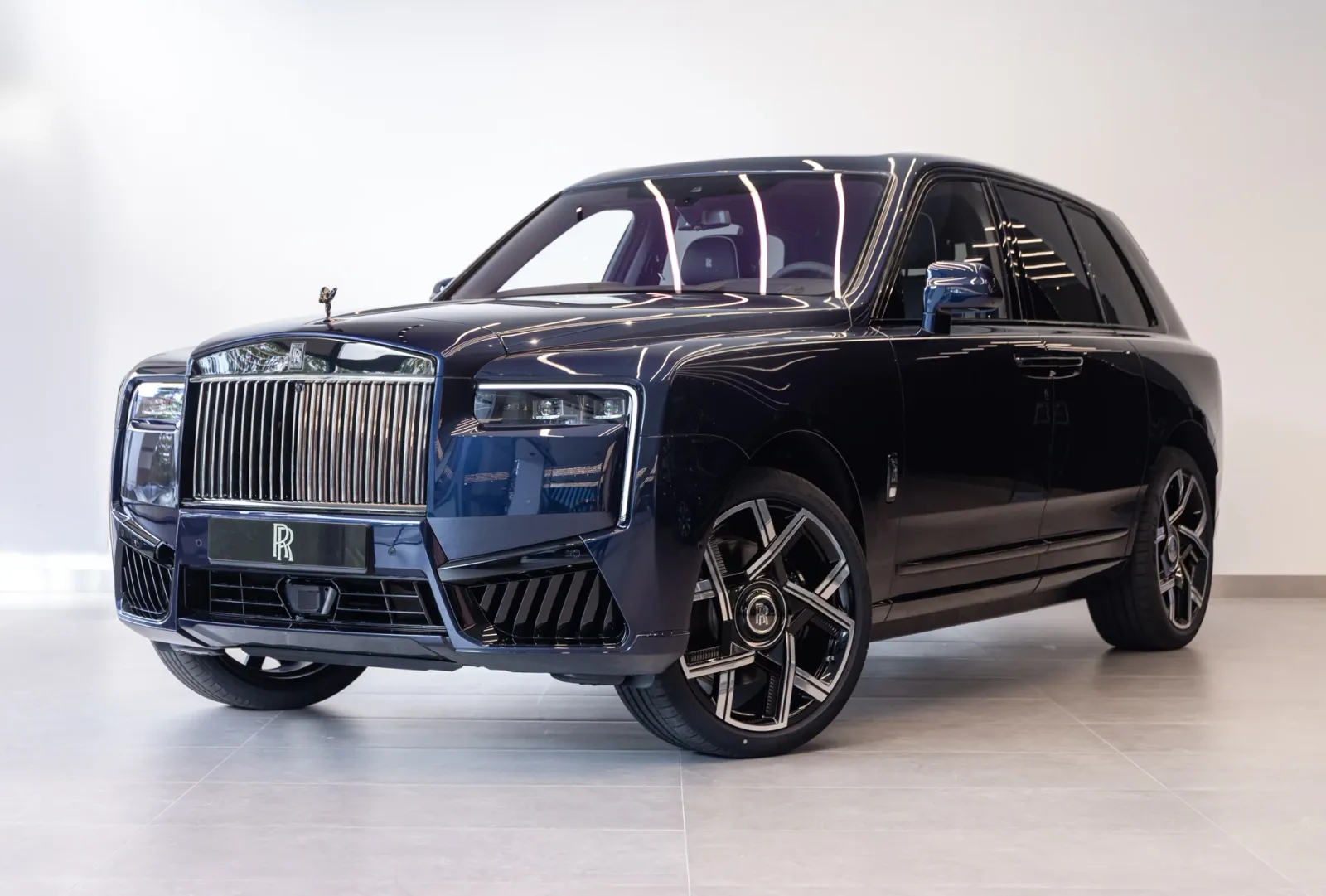 Rolls-Royce Cullinan (2026) — foto 1