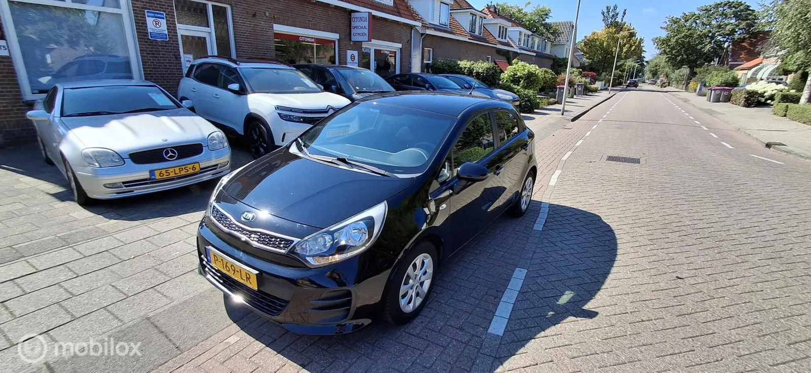 Kia Rio (2017) — foto 1
