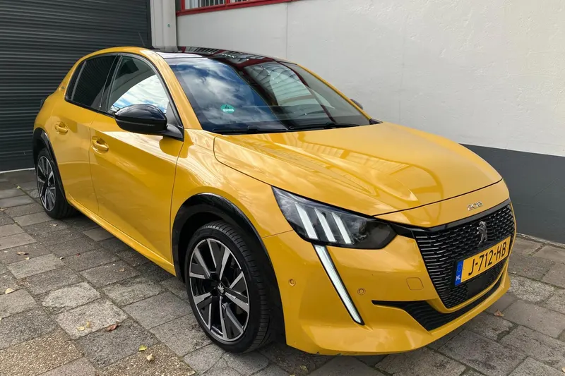 Peugeot 208 (2020)