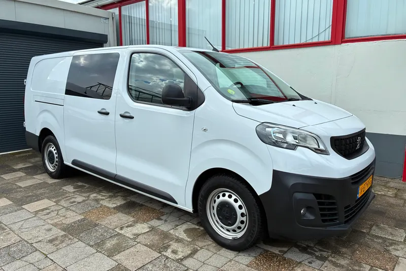Peugeot Expert (2023)