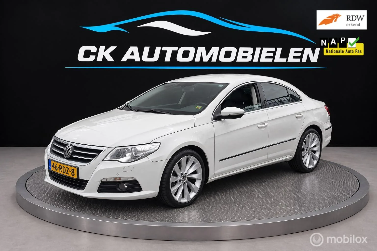 Volkswagen Passat (2011) — foto 1