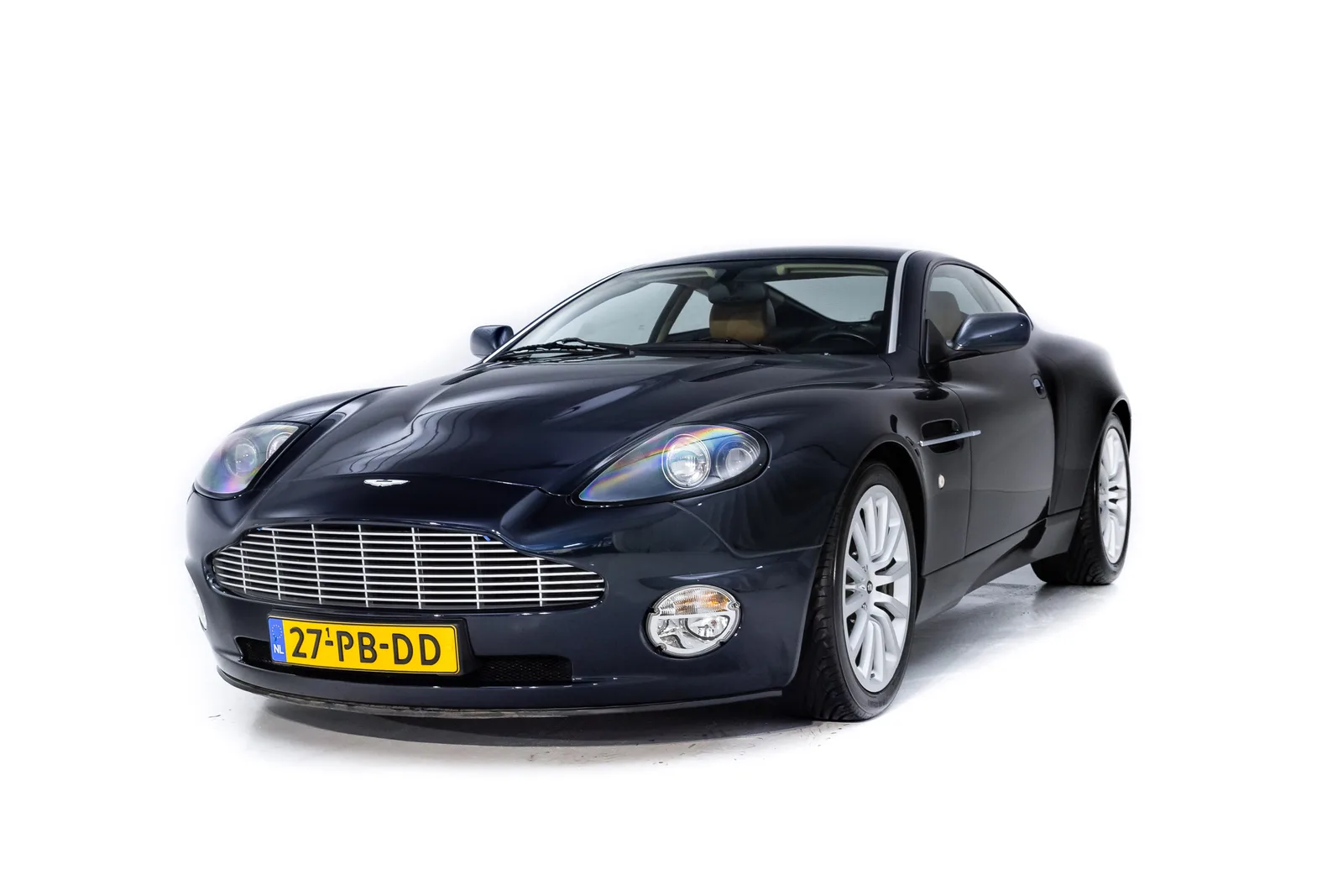 Aston Martin V12 Vanquish (2004) — foto 1